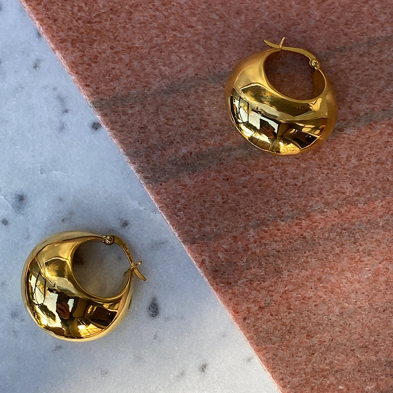 Fat Curve Earrings | Gold Plated