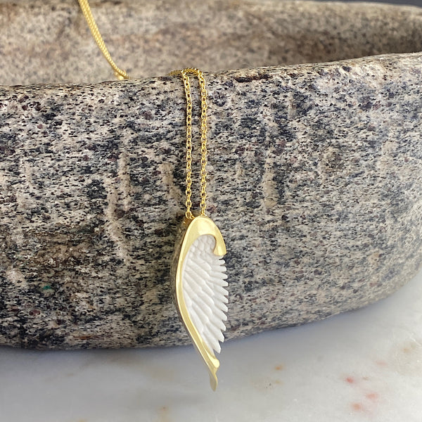 Gold White Persia Necklace